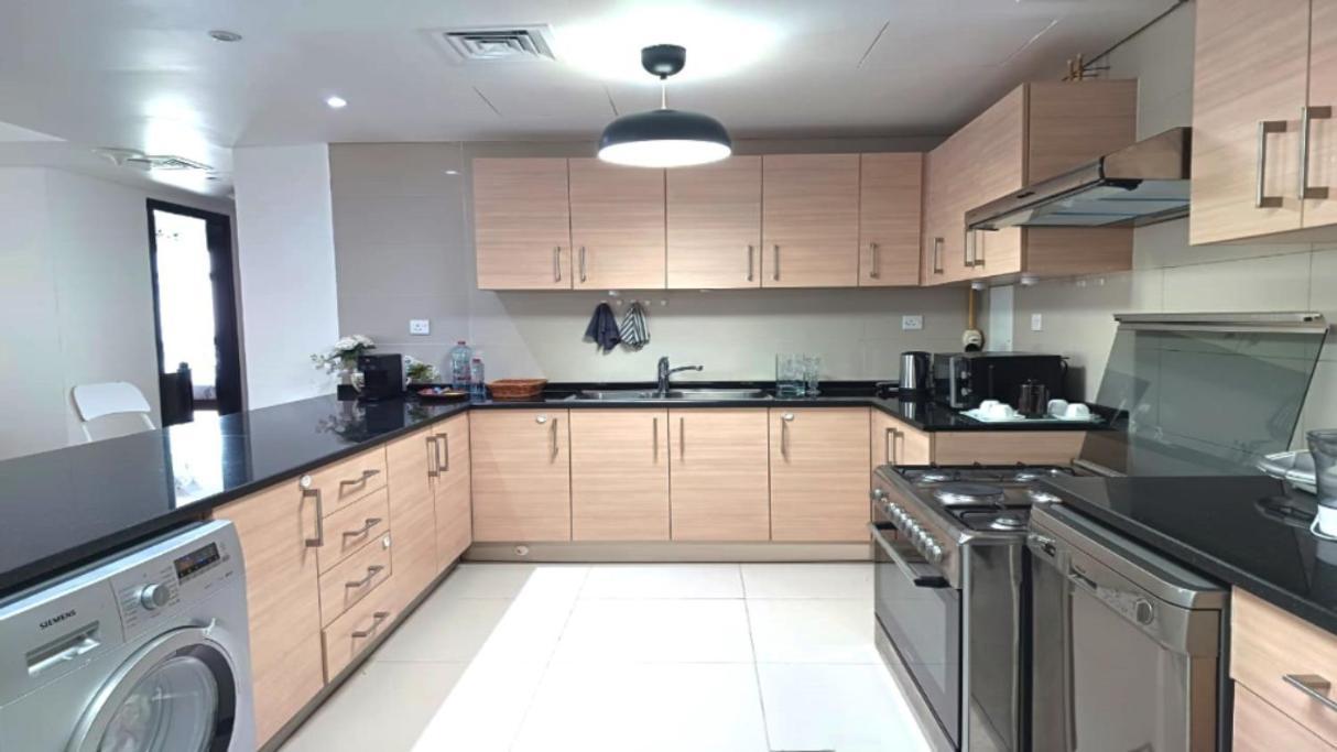 Sea View Cozy 2bhk Al Reem 6ppl - Than 10 Days Free Transportation From Airport- Apartment